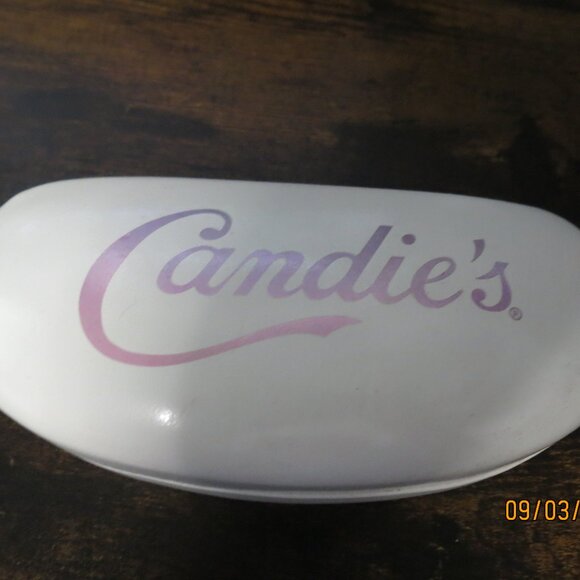 Candies Hard Clam Shell for Glasses - Picture 1 of 5
